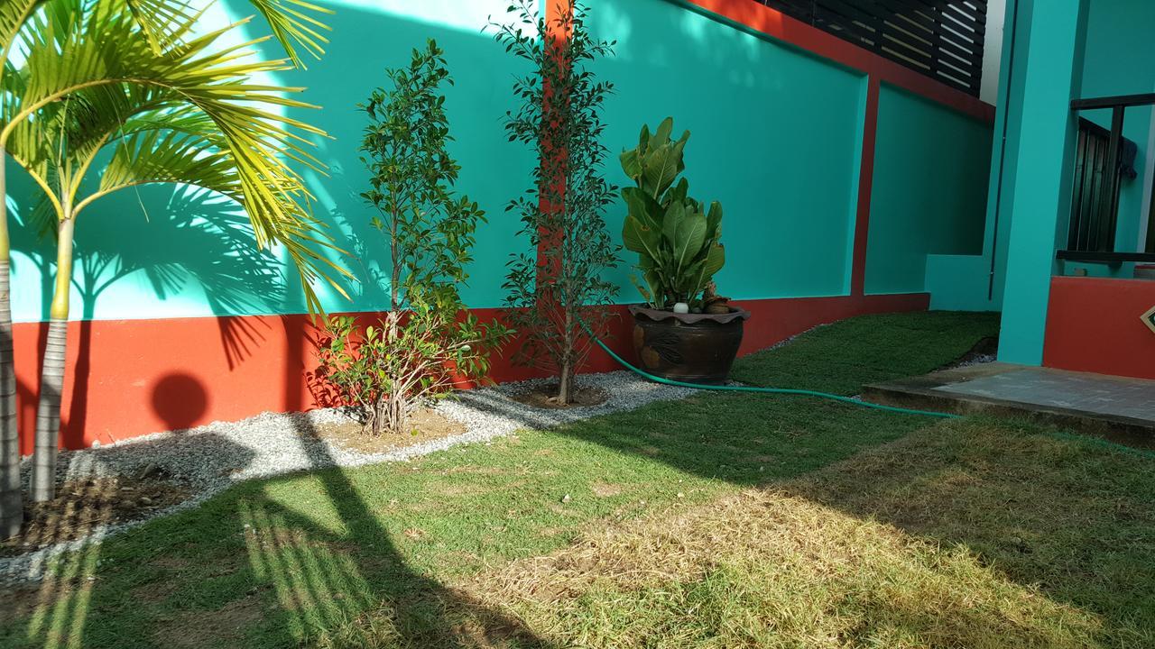 Baanpak Soi 102 Hotel HHQ Exterior photo