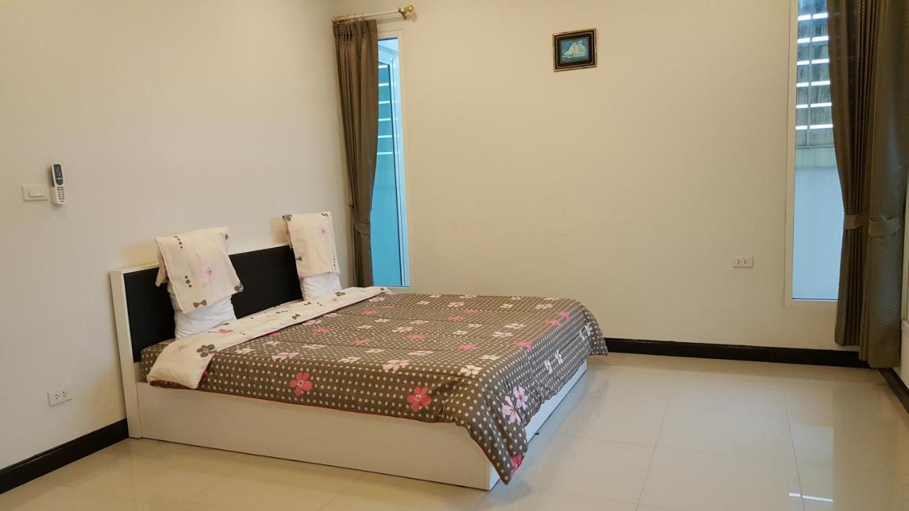 Baanpak Soi 102 Hotel HHQ Exterior photo